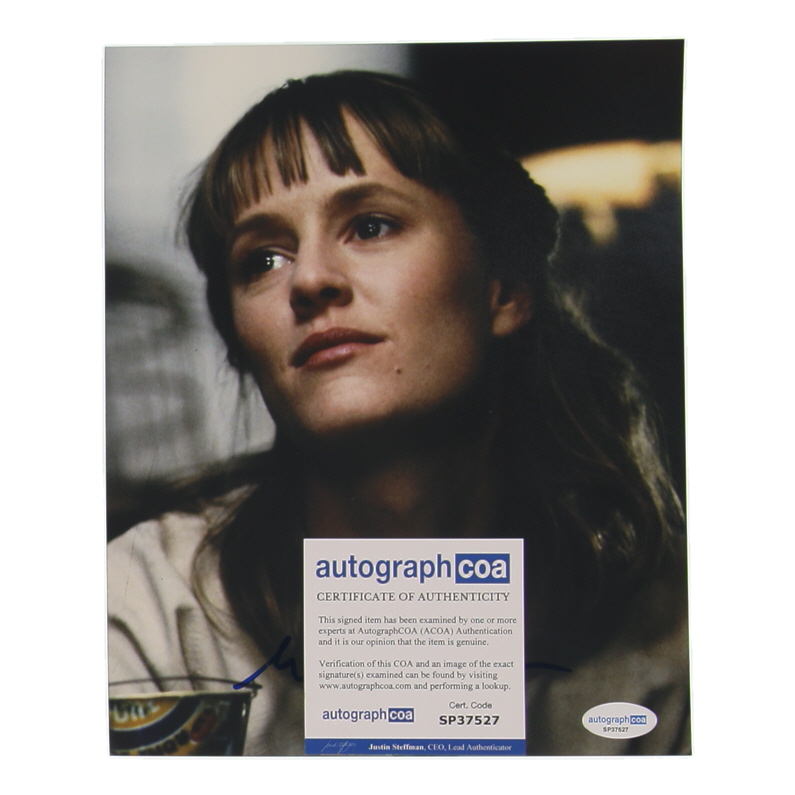 Mary Stuart Masterson Signed "Benny & Joon" 8x10 Photo (ACOA) at PristineAuction.com Mary Stuart Masterson Signed "Benny & Joon" 8x10 Photo (ACOA) at PristineAuction.com