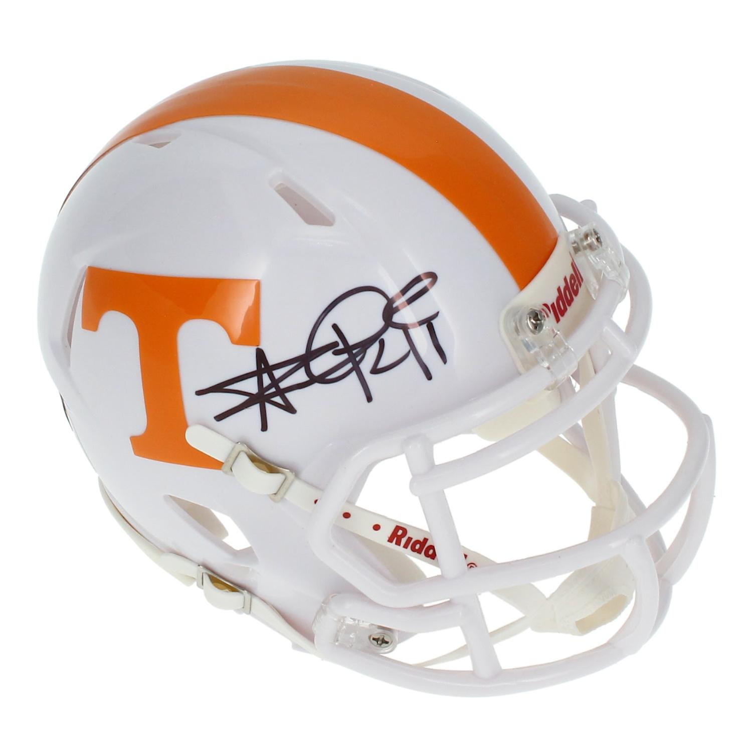 Alvin Kamara Signed Tennessee Volunteers Speed Mini Helmet (Beckett) at PristineAuction.com Alvin Kamara Signed Tennessee Volunteers Speed Mini Helmet (Beckett) at PristineAuction.com