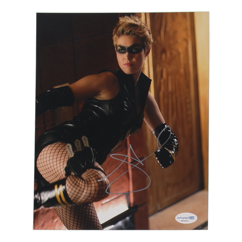 Alaina Huffman Signed "Smallville" 8x10 Photo (ACOA) at PristineAuction.com Alaina Huffman Signed "Smallville" 8x10 Photo (ACOA) at PristineAuction.com