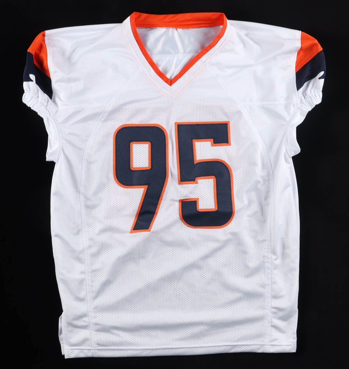 Sai'vion Jones Signed Jersey (Beckett) at PristineAuction.com Sai'vion Jones Signed Jersey (Beckett) at PristineAuction.com