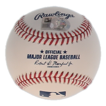 Don Mattingly Signed OML Baseball Inscribed "Yankees Captain" (MLB) at PristineAuction.com Don Mattingly Signed OML Baseball Inscribed "Yankees Captain" (MLB) at PristineAuction.com