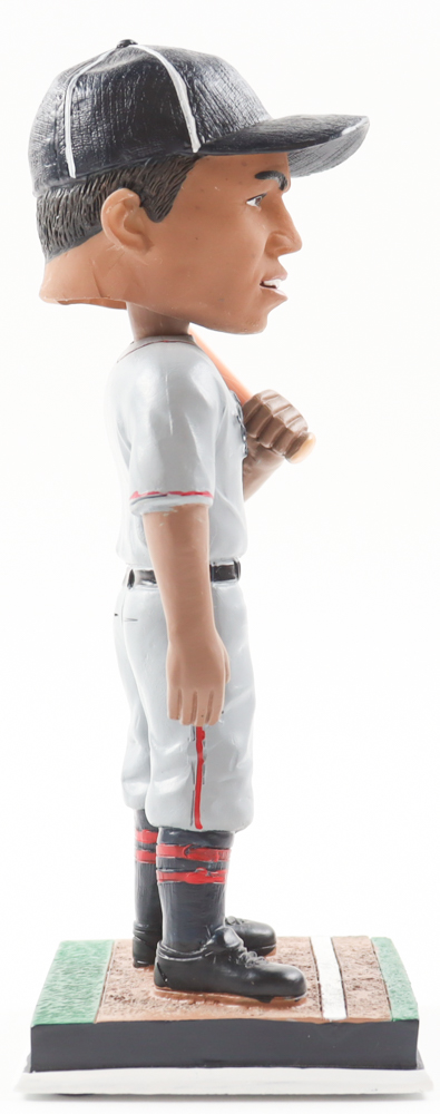 Cool Papa Bell 7" Stars Ceramic Bobblehead with Original Packaging at PristineAuction.com Cool Papa Bell 7" Stars Ceramic Bobblehead with Original Packaging at PristineAuction.com