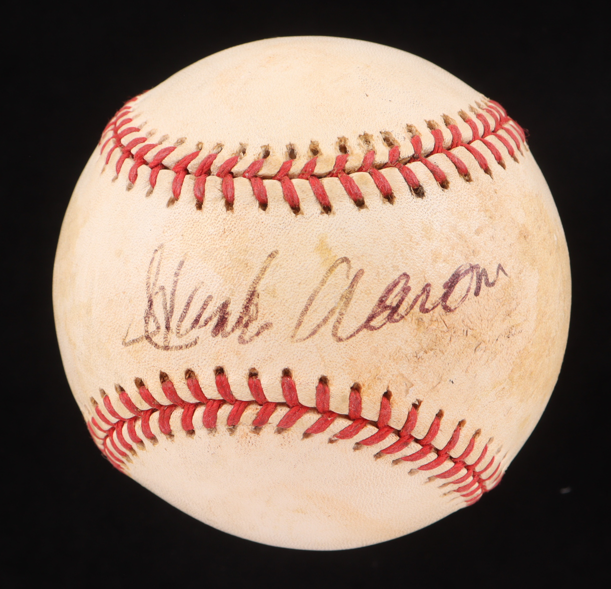 Hank Aaron Signed OAL Baseball (Beckett) at PristineAuction.com Hank Aaron Signed OAL Baseball (Beckett) at PristineAuction.com