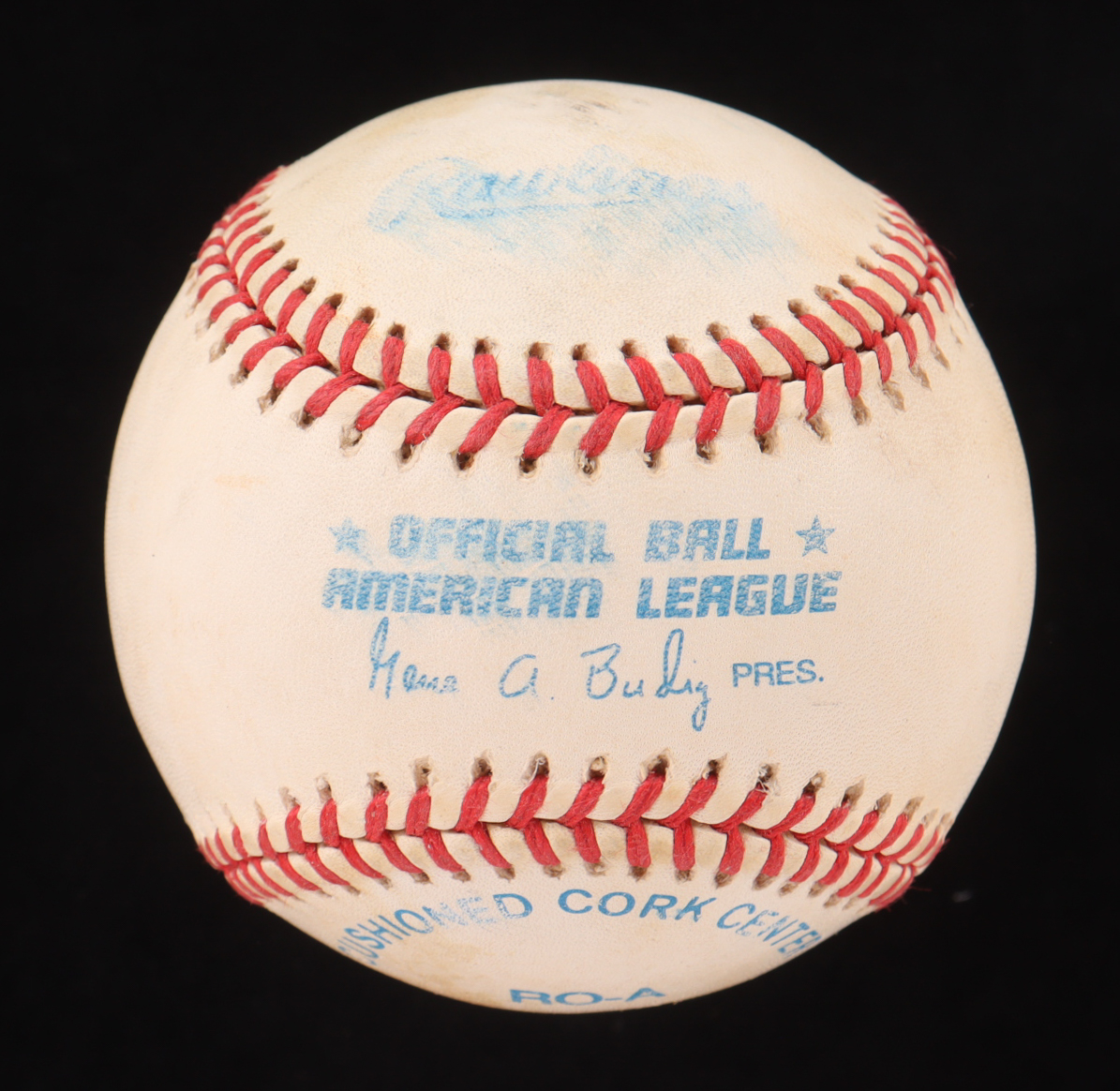 Hank Aaron Signed OAL Baseball (Beckett) at PristineAuction.com Hank Aaron Signed OAL Baseball (Beckett) at PristineAuction.com