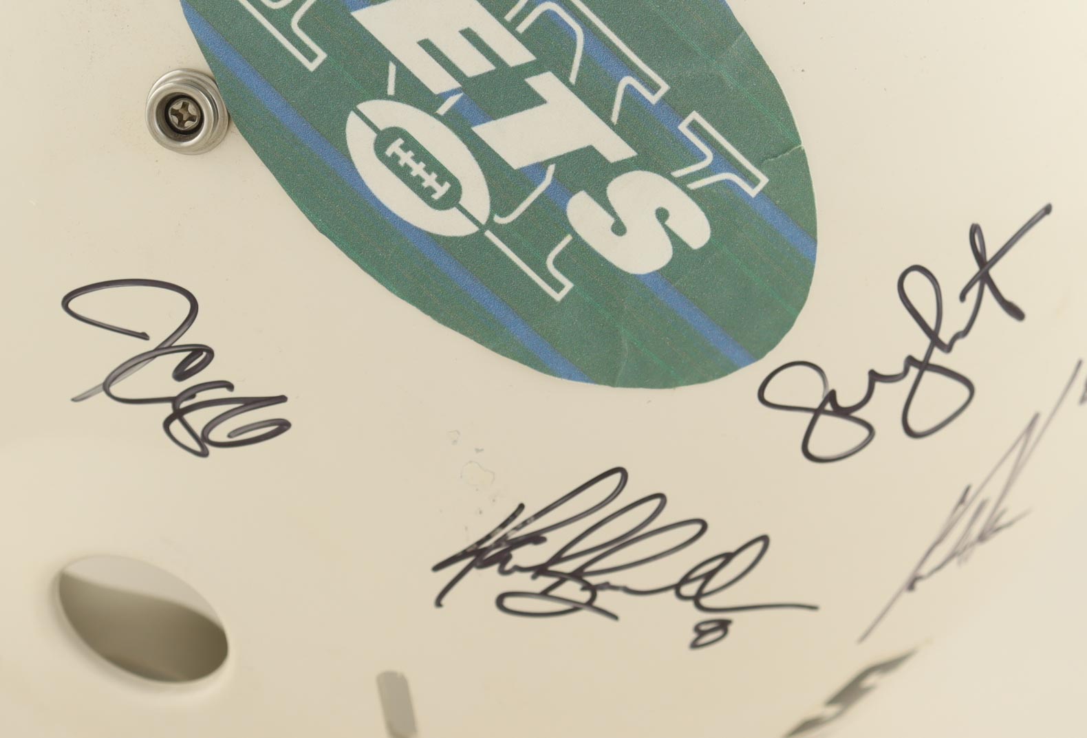 c. 2010 Jets Full-Sized Helmet Signed by (8) with Patrick Turner, Brad Smith, Randy Bullock, Jeff Cumberland (JSA) at PristineAuction.com c. 2010 Jets Full-Sized Helmet Signed by (8) with Patrick Turner, Brad Smith, Randy Bullock, Jeff Cumberland (JSA) at PristineAuction.com