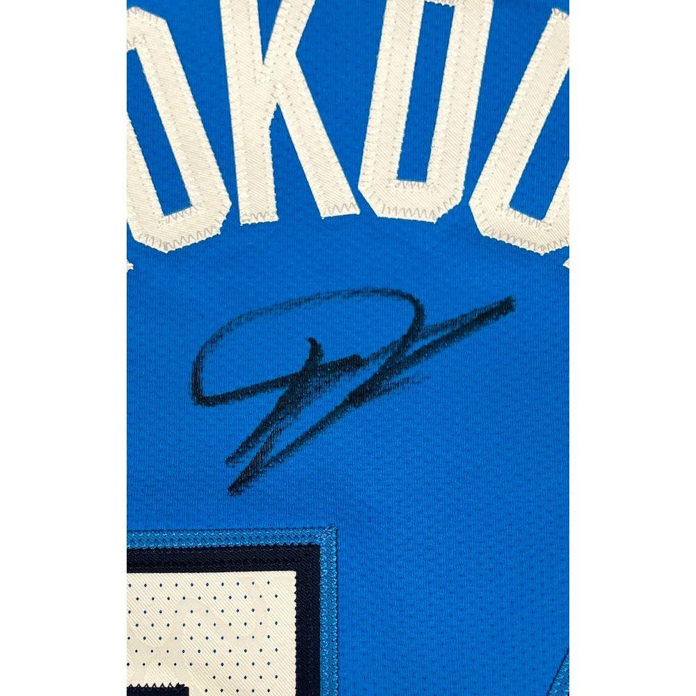 Giannis Antetokounmpo Signed Bucks Jersey (Beckett & JSA & Antetokounmpo) at PristineAuction.com Giannis Antetokounmpo Signed Bucks Jersey (Beckett & JSA & Antetokounmpo) at PristineAuction.com