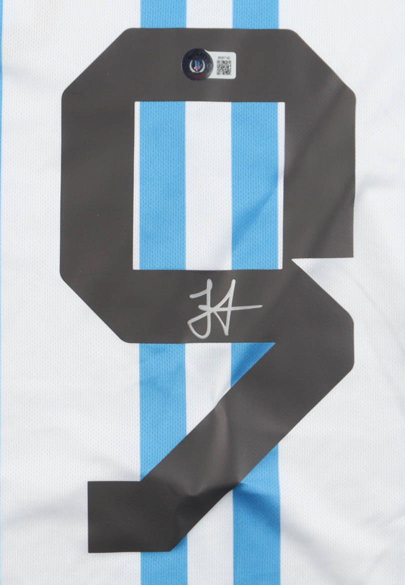 Julian Alvarez Signed Jersey (Beckett) at PristineAuction.com Julian Alvarez Signed Jersey (Beckett) at PristineAuction.com