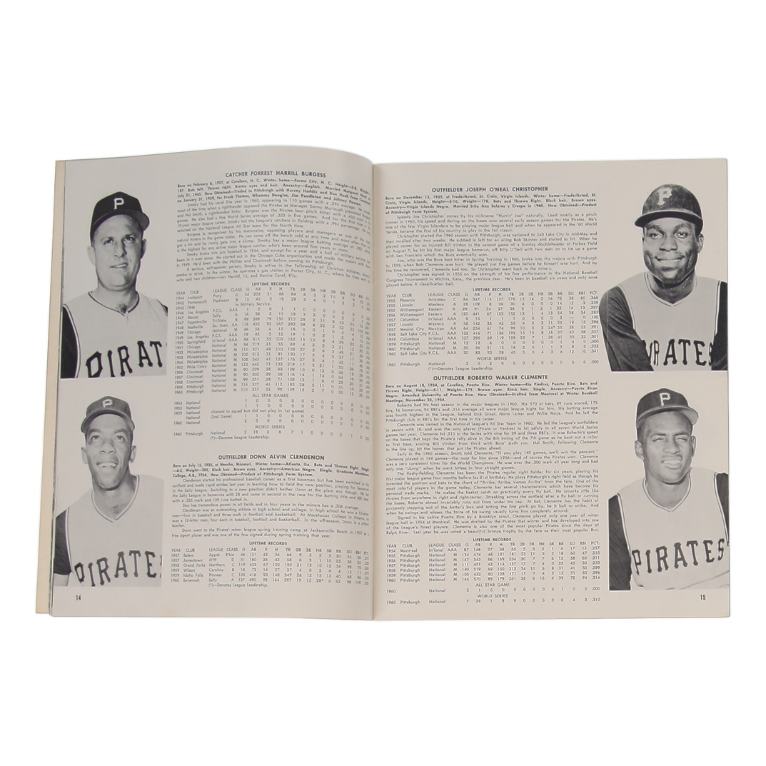 1961 Vintage Pittsburgh Pirates World Champions Full Program at PristineAuction.com 1961 Vintage Pittsburgh Pirates World Champions Full Program at PristineAuction.com
