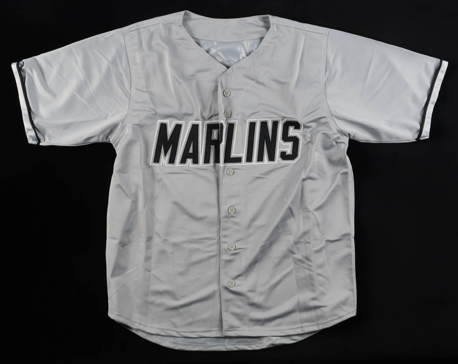 Livan Hernandez Signed Jersey Inscribed "MVP 1997 WS" (JSA) at PristineAuction.com Livan Hernandez Signed Jersey Inscribed "MVP 1997 WS" (JSA) at PristineAuction.com