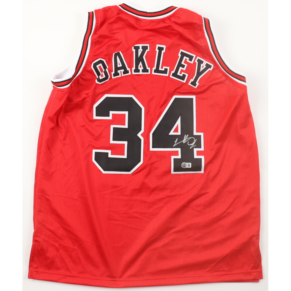 Charles Oakley Signed Jersey (Beckett) at PristineAuction.com