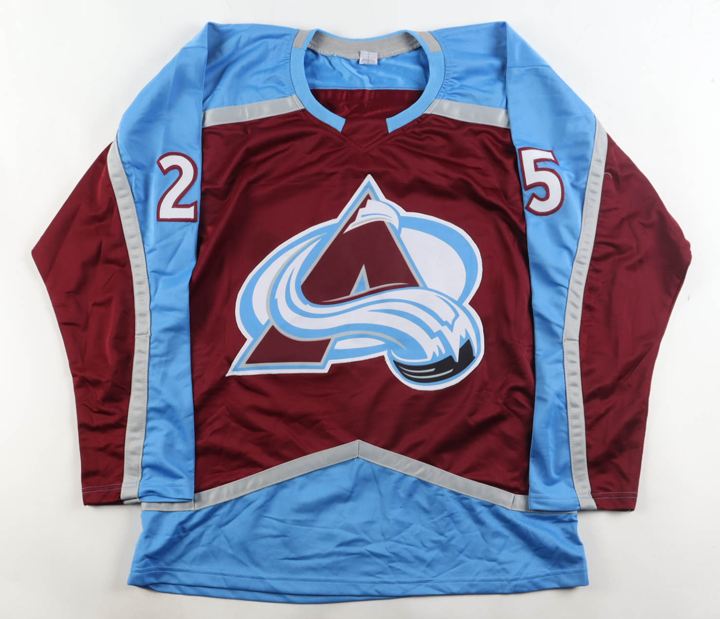 Logan O'Connor Signed Jersey (Beckett) at PristineAuction.com Logan O'Connor Signed Jersey (Beckett) at PristineAuction.com