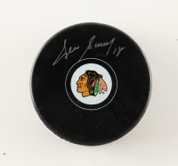 Denis Savard Signed Blackhawks Logo Hockey Puck (Schwartz) at PristineAuction.com