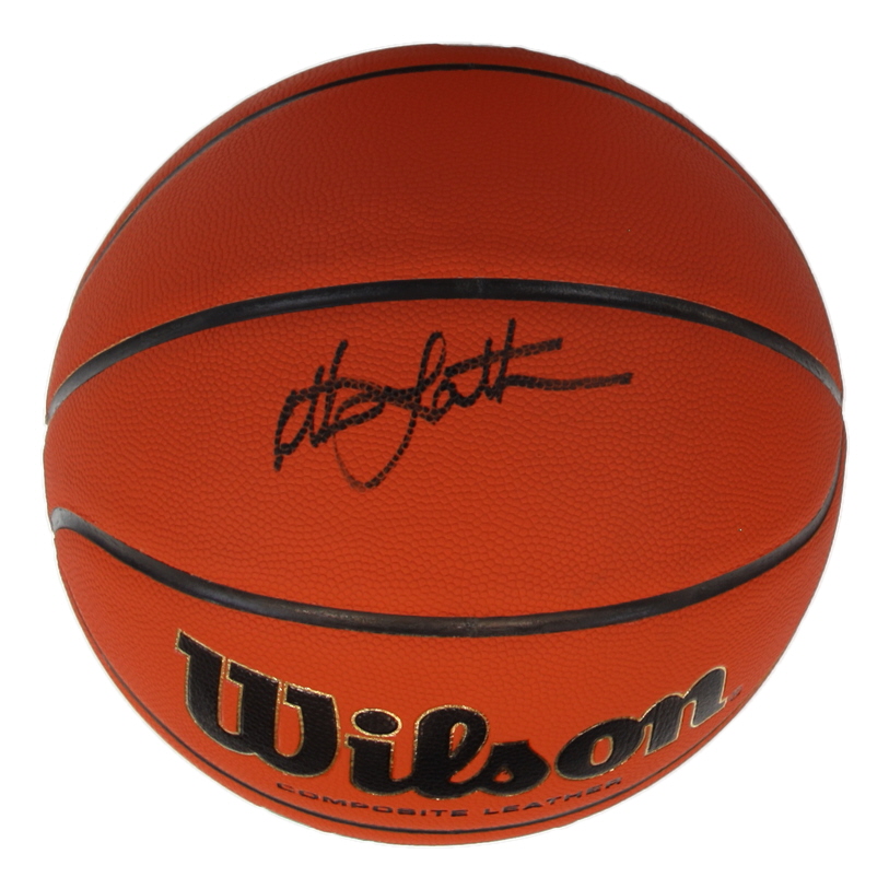 Christian Laettner Signed Wilson NCAA Basketball (Schwartz) at PristineAuction.com Christian Laettner Signed Wilson NCAA Basketball (Schwartz) at PristineAuction.com
