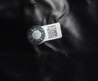 Henry Winkler Signed "Happy Days" Leather Jacket Inscribed "Fonz" (Schwartz) at PristineAuction.com Henry Winkler Signed "Happy Days" Leather Jacket Inscribed "Fonz" (Schwartz) at PristineAuction.com