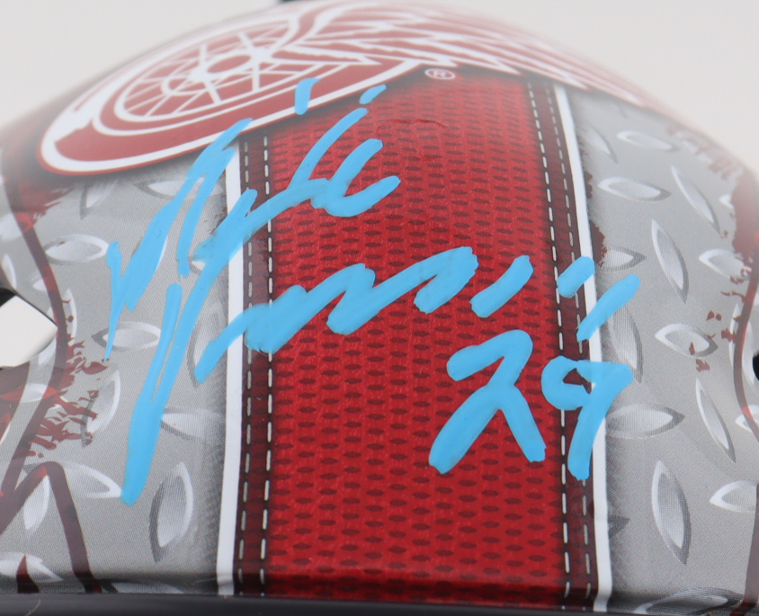 Mike Vernon Signed Red Wings Mini Goalie Mask (Schwartz) at PristineAuction.com Mike Vernon Signed Red Wings Mini Goalie Mask (Schwartz) at PristineAuction.com