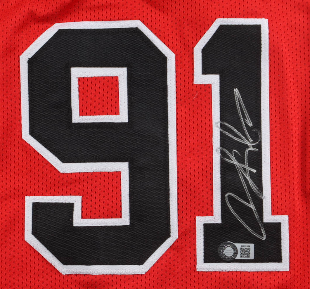 Dennis Rodman Signed Jersey (Schwartz) at PristineAuction.com Dennis Rodman Signed Jersey (Schwartz) at PristineAuction.com