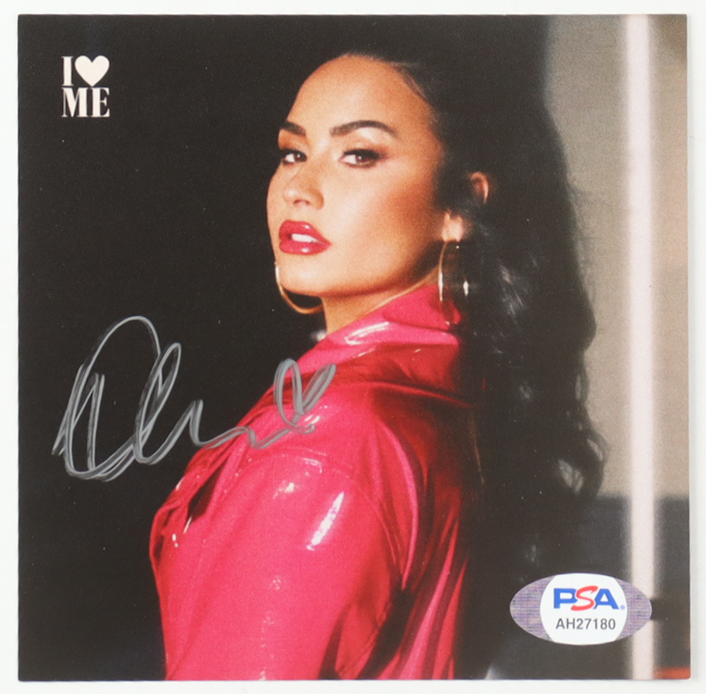 Demi Lovato Signed "I Love Me" CD Insert (PSA) at PristineAuction.com Demi Lovato Signed "I Love Me" CD Insert (PSA) at PristineAuction.com