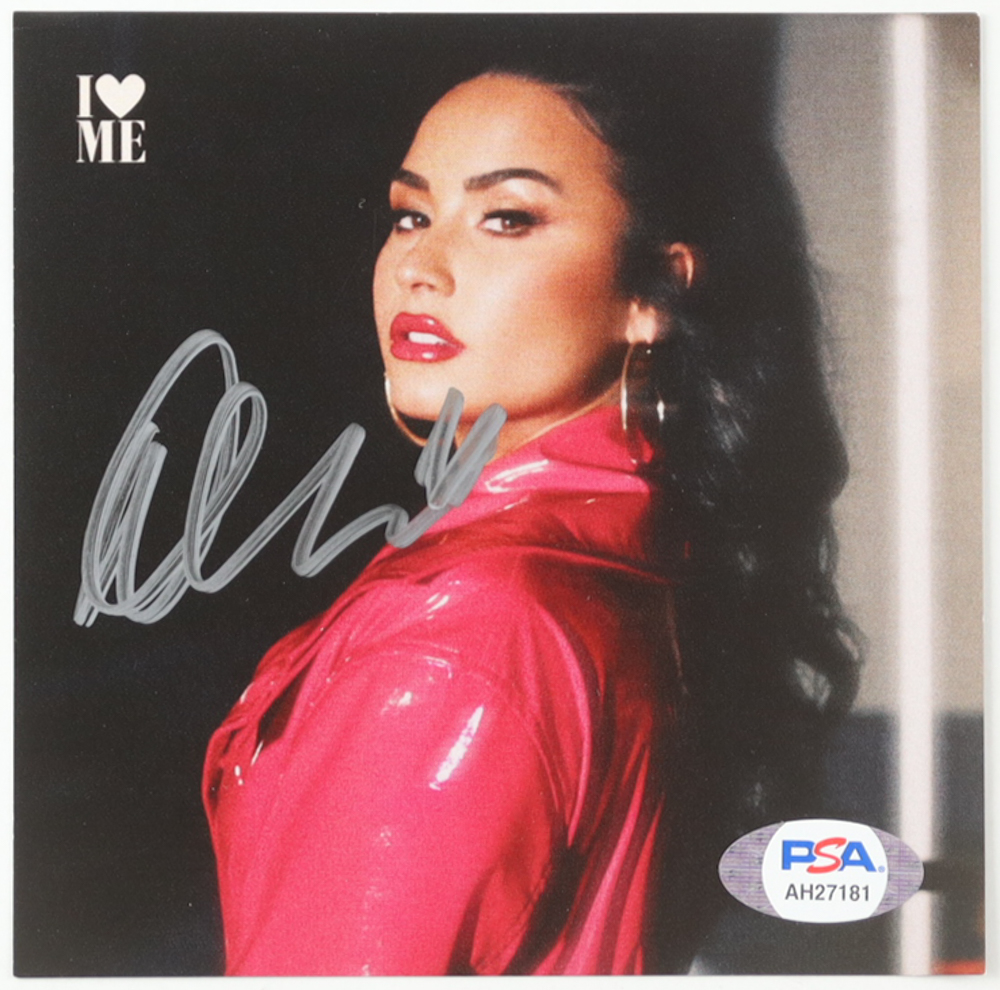 Demi Lovato Signed "I Love Me" CD Insert (PSA) at PristineAuction.com Demi Lovato Signed "I Love Me" CD Insert (PSA) at PristineAuction.com