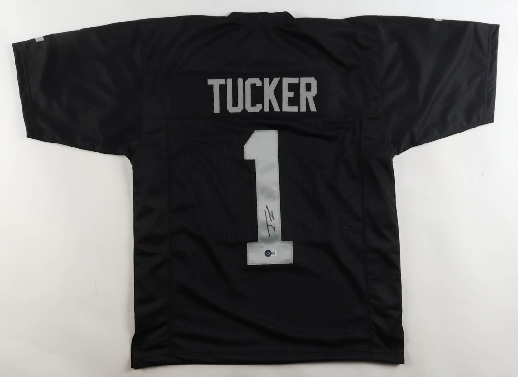 Tre Tucker Signed Jersey (Beckett) at PristineAuction.com Tre Tucker Signed Jersey (Beckett) at PristineAuction.com