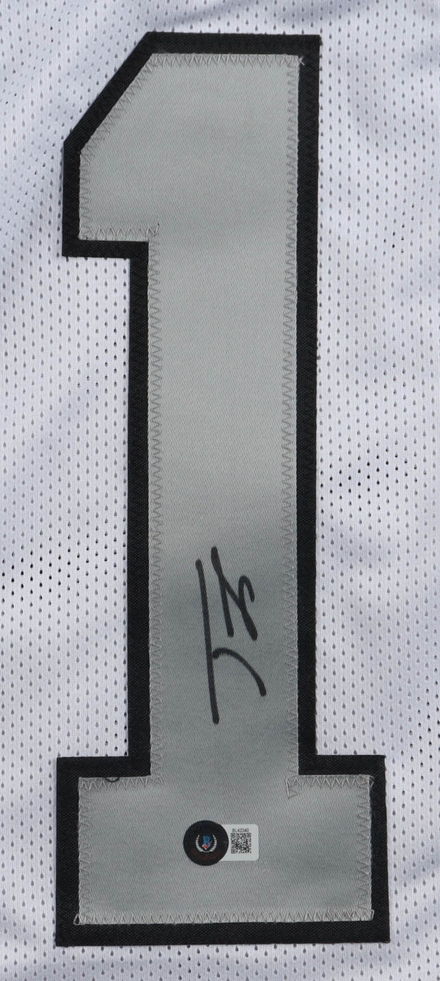 Tre Tucker Signed Jersey (Beckett) at PristineAuction.com Tre Tucker Signed Jersey (Beckett) at PristineAuction.com