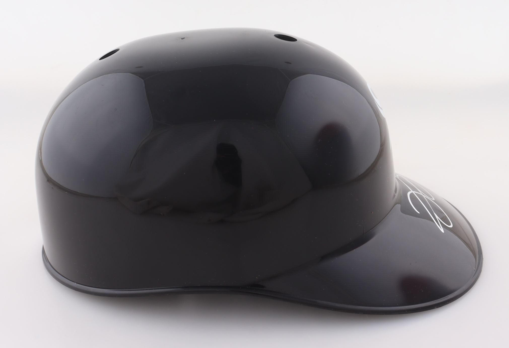 Frank Thomas Signed White Sox Full-Size Batting Helmet (Schwartz) at PristineAuction.com Frank Thomas Signed White Sox Full-Size Batting Helmet (Schwartz) at PristineAuction.com