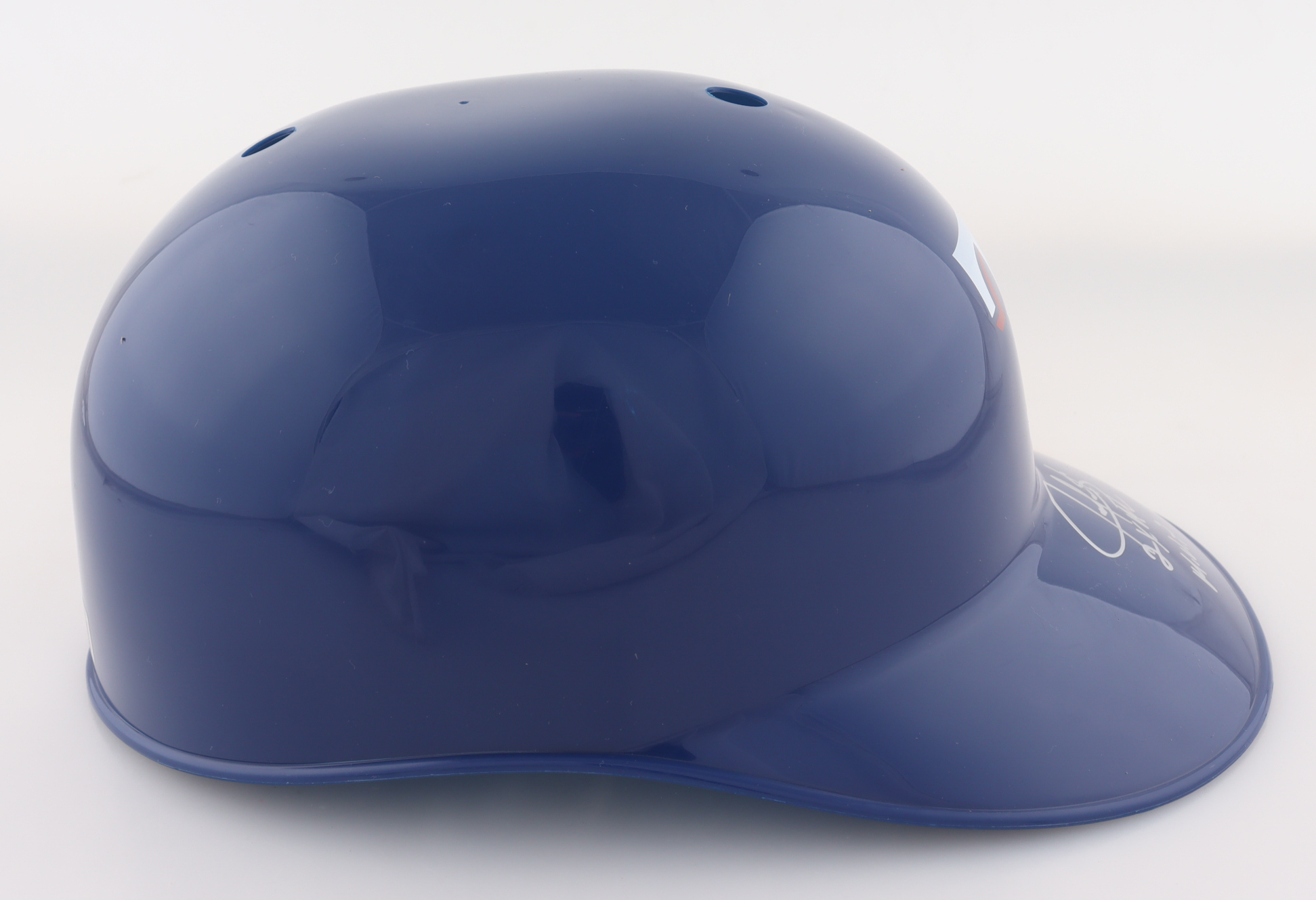 Juan Gonzalez Signed Rangers Full-Size Batting Helmet Inscribed "2x AL MVP" (Schwartz) at PristineAuction.com Juan Gonzalez Signed Rangers Full-Size Batting Helmet Inscribed "2x AL MVP" (Schwartz) at PristineAuction.com