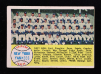 New York Yankees 1958 Topps #246 TC at PristineAuction.com