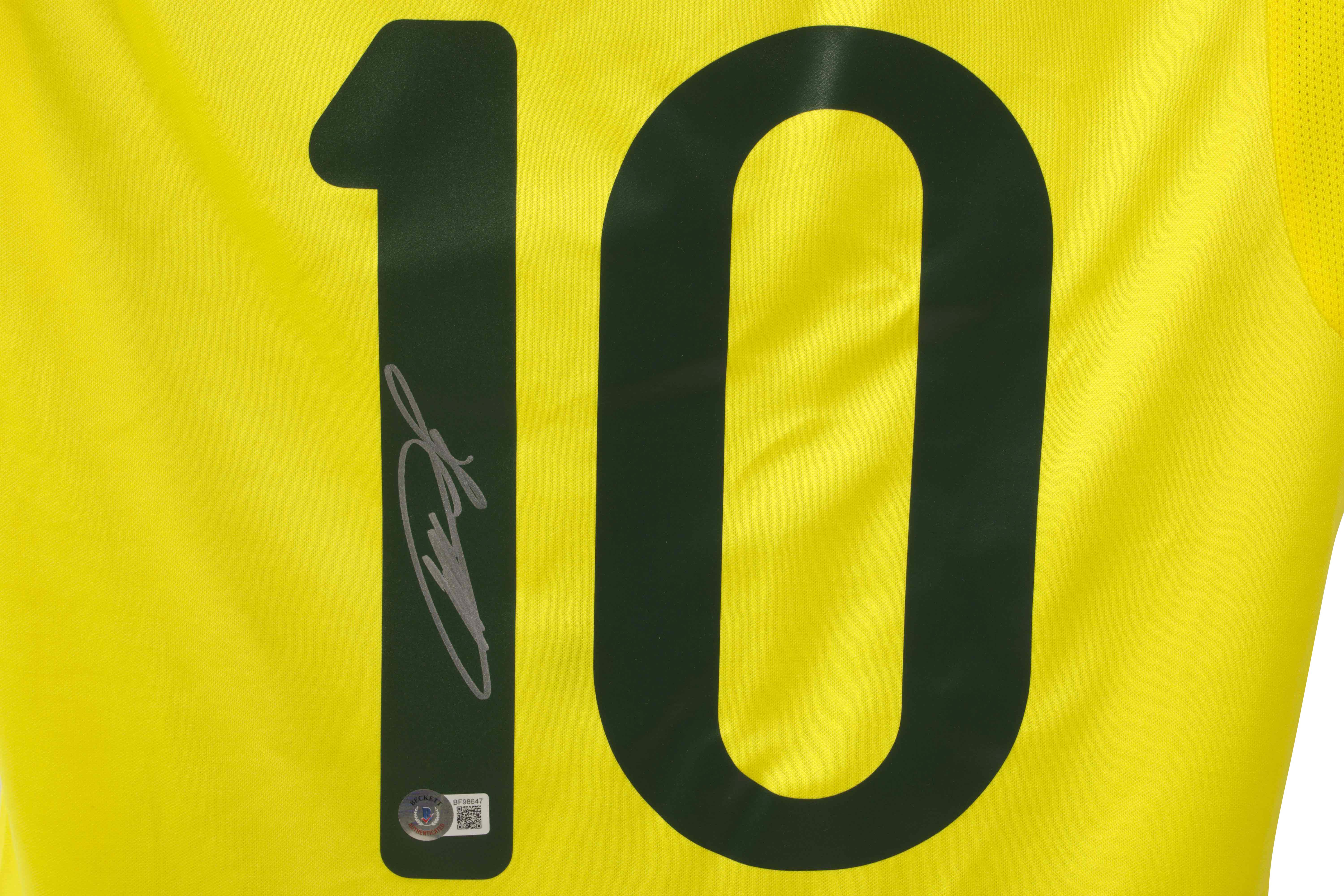 Kaka Signed Brazil National Team Nike Authentic Jersey (Beckett) at PristineAuction.com Kaka Signed Brazil National Team Nike Authentic Jersey (Beckett) at PristineAuction.com