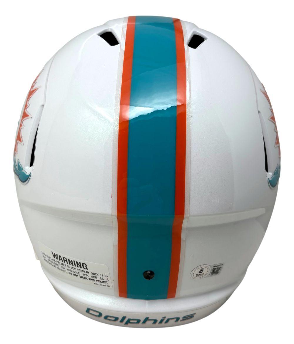 De'Von Achane Signed Dolphins Full-Size Speed Helmet (Beckett) at PristineAuction.com De'Von Achane Signed Dolphins Full-Size Speed Helmet (Beckett) at PristineAuction.com