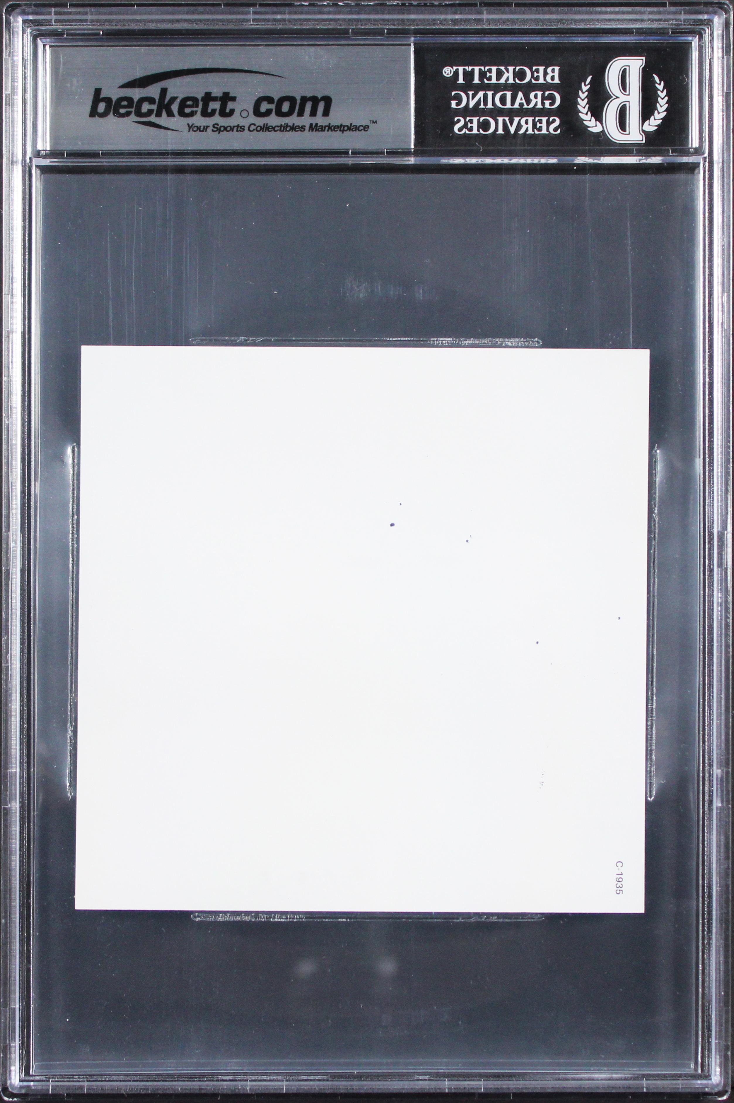 Taylor Swift Signed "The Life of a Showgirl" CD Album Insert With Hand-Drawn Heart (BGS | Auto Grade 10) at PristineAuction.com Taylor Swift Signed "The Life of a Showgirl" CD Album Insert With Hand-Drawn Heart (BGS | Auto Grade 10) at PristineAuction.com