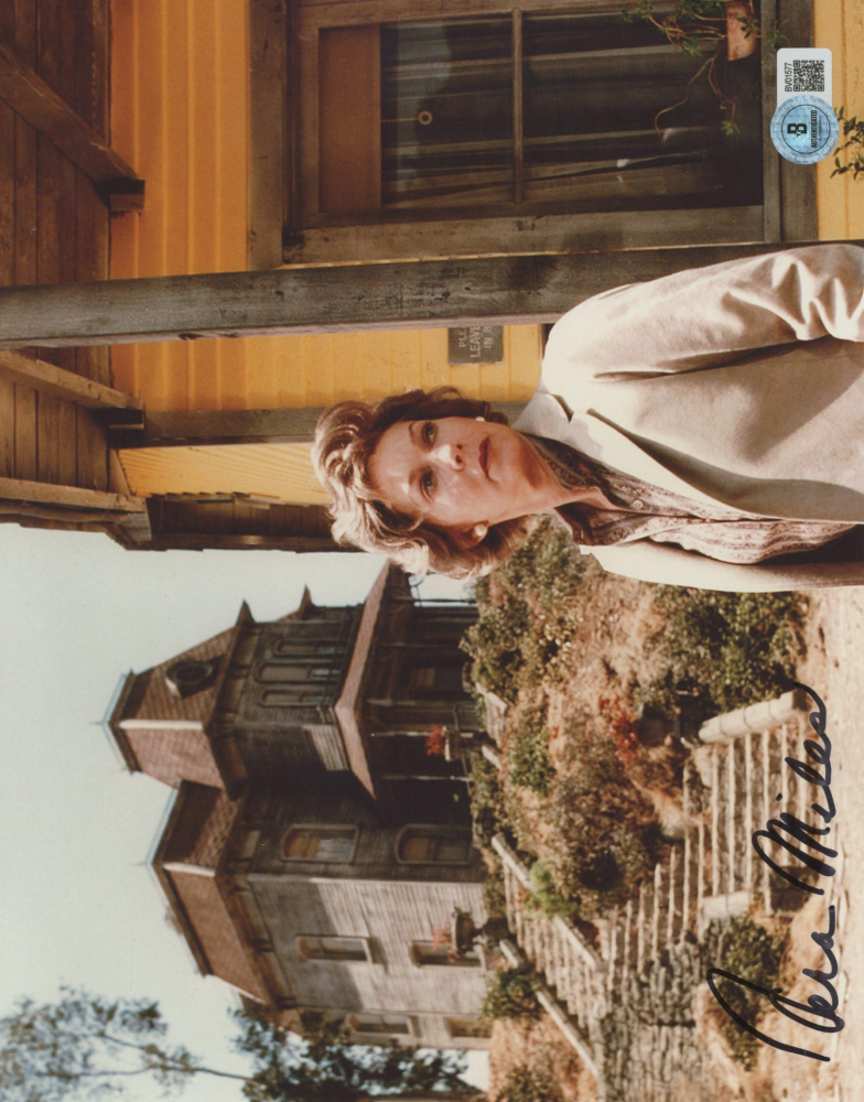 Vera Miles Signed "Psycho II" 8x10 Photo (Beckett) at PristineAuction.com Vera Miles Signed "Psycho II" 8x10 Photo (Beckett) at PristineAuction.com