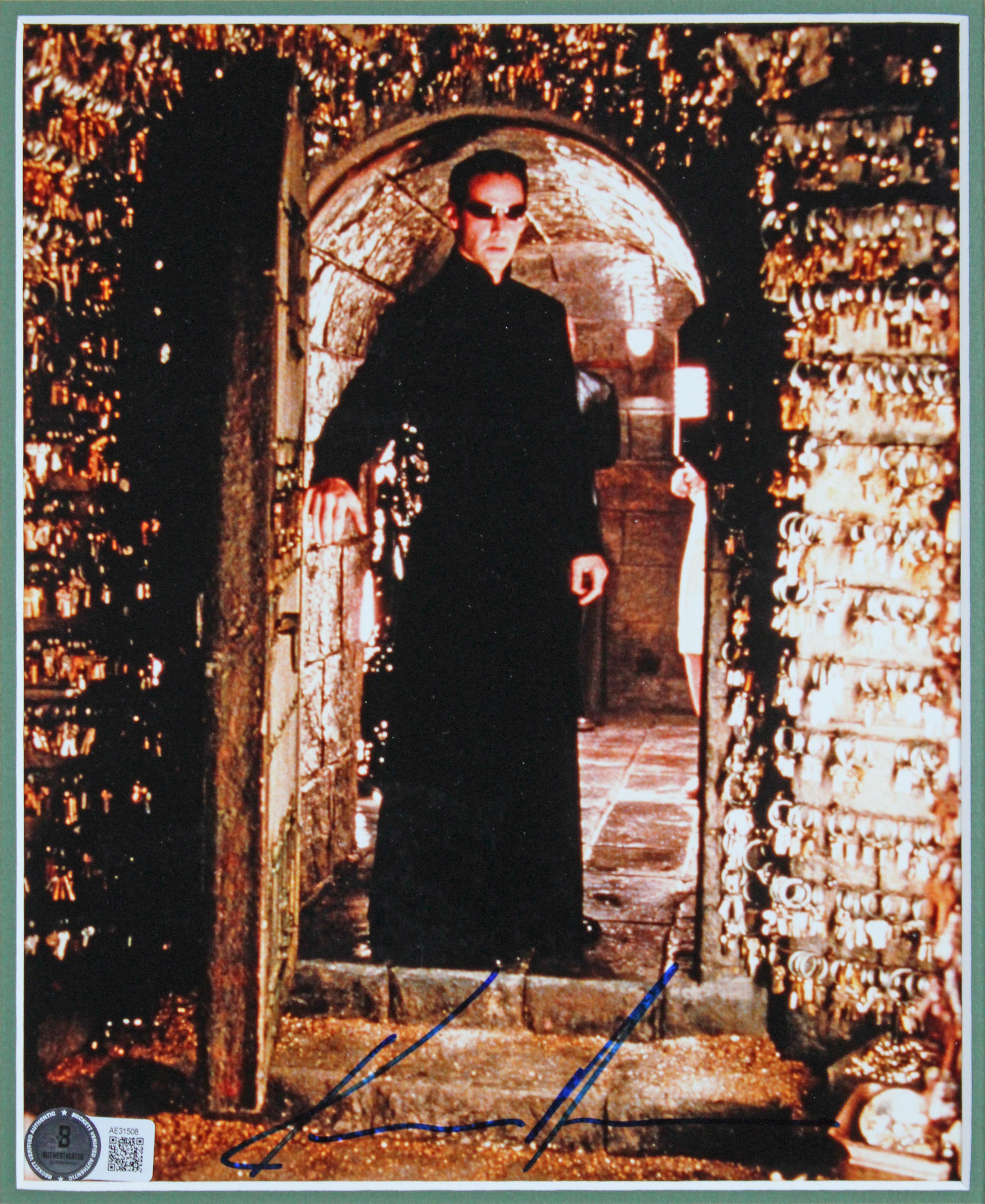 Keanu Reeves & Laurence Fishburne Signed "The Matrix" Custom Framed Photo Display (Beckett) at PristineAuction.com Keanu Reeves & Laurence Fishburne Signed "The Matrix" Custom Framed Photo Display (Beckett) at PristineAuction.com