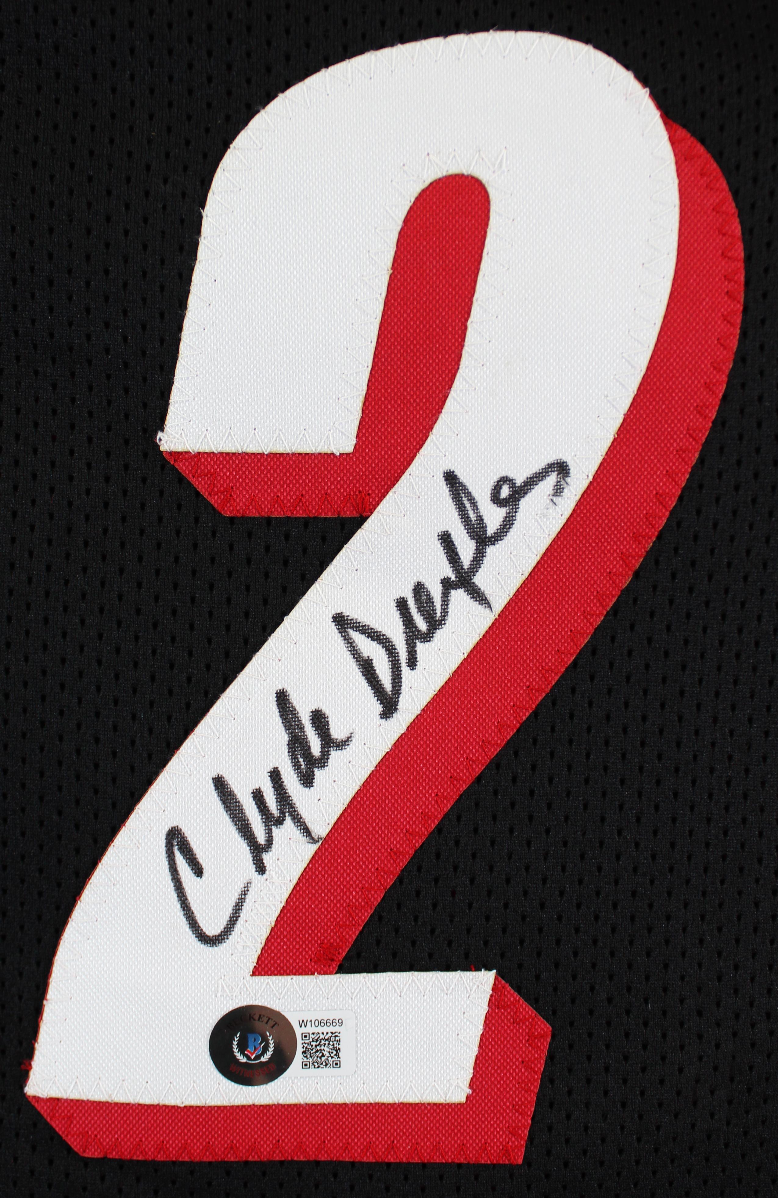 Clyde Drexler Signed Custom Framed Jersey Display (Beckett) at PristineAuction.com Clyde Drexler Signed Custom Framed Jersey Display (Beckett) at PristineAuction.com