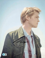 Joe Alwyn Signed 11x14 Photo (Beckett) at PristineAuction.com