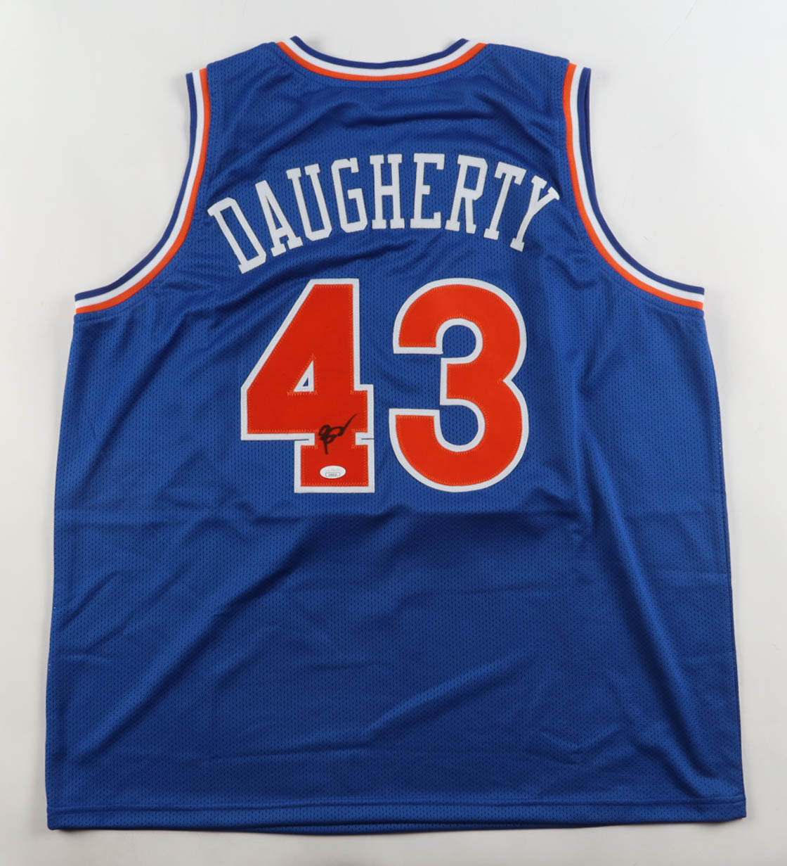 Brad Daugherty Signed Jersey (JSA) at PristineAuction.com Brad Daugherty Signed Jersey (JSA) at PristineAuction.com