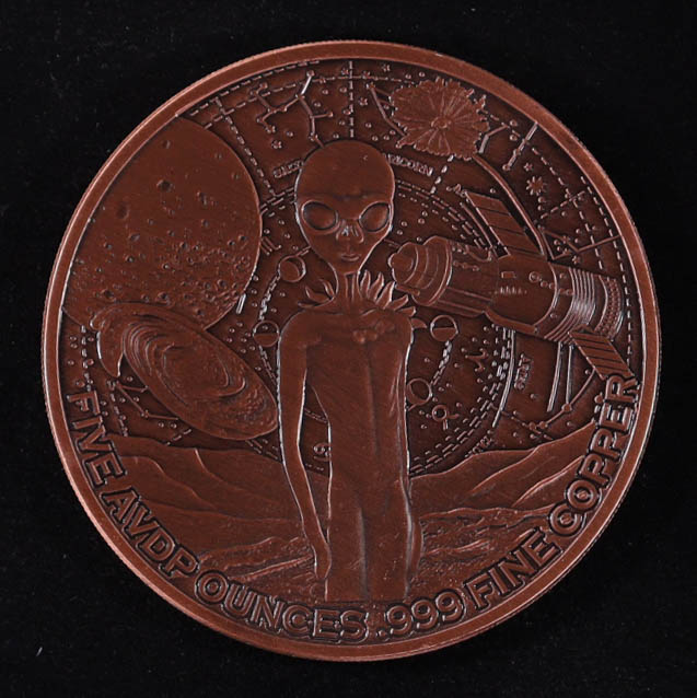 High Relief .999 Fine Copper 5 Ounce AVDP Glow in the Dark Alien Bullion Round at PristineAuction.com High Relief .999 Fine Copper 5 Ounce AVDP Glow in the Dark Alien Bullion Round at PristineAuction.com