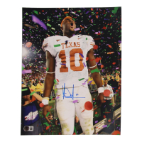 Vince Young Signed Texas Longhorns 11x14 Photo (Beckett) at PristineAuction.com
