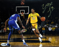 Yaxel Lendeborg Signed Michigan Wolverines 8x10 Photo (JSA) at PristineAuction.com