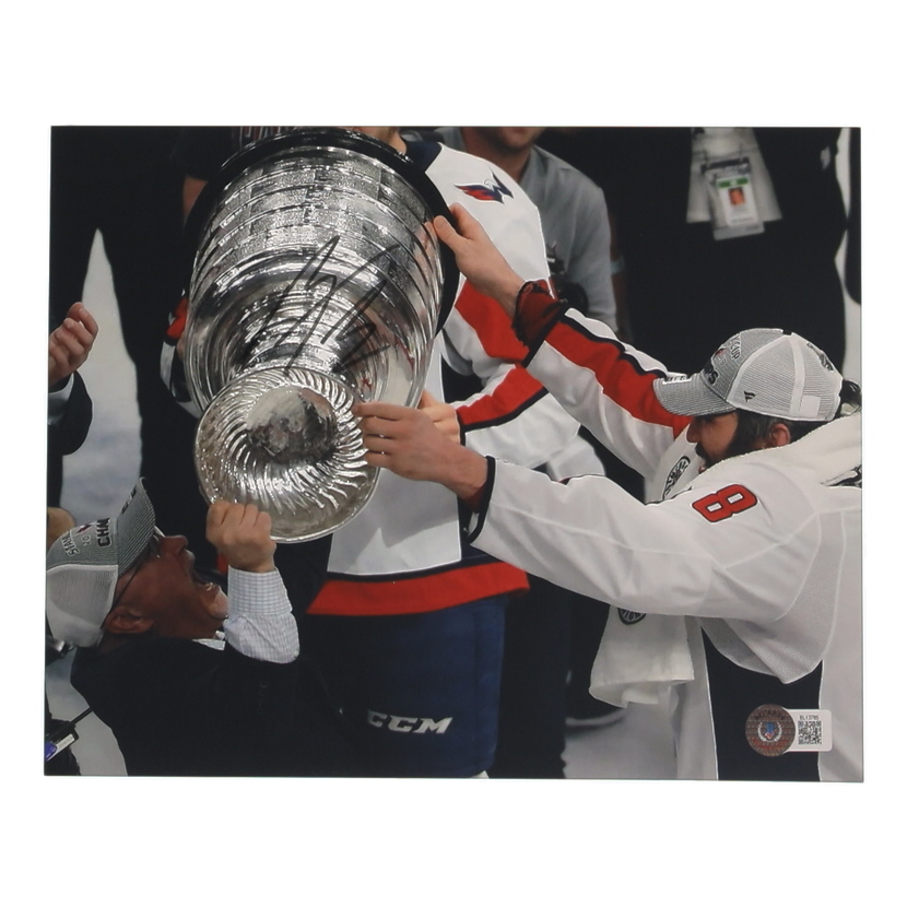 Barry Trotz Signed Capitals 8x10 Photo (Beckett) at PristineAuction.com Barry Trotz Signed Capitals 8x10 Photo (Beckett) at PristineAuction.com