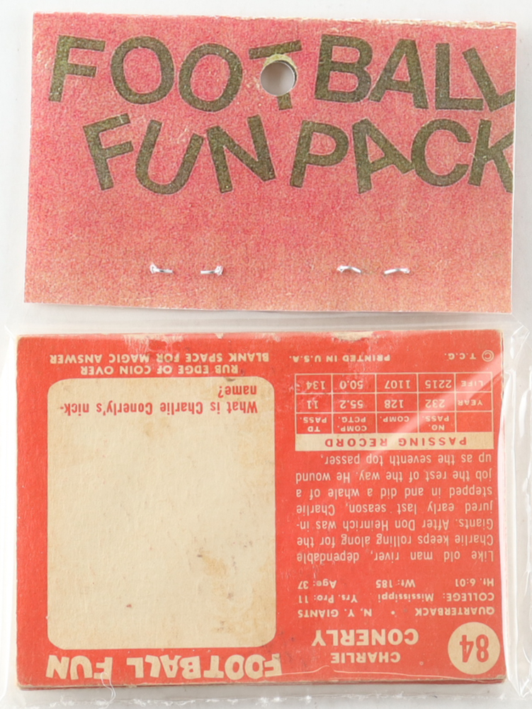 1958 Topps Football Fun Pack with (10) Cards at PristineAuction.com 1958 Topps Football Fun Pack with (10) Cards at PristineAuction.com