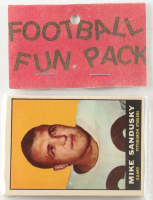 1961 Topps Football Card Fun Pack with (10) Cards at PristineAuction.com