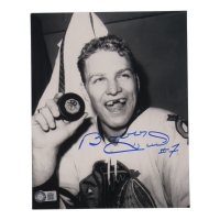 Bobby Hull Signed Blackhawks 8x10 Photo (Schwartz) at PristineAuction.com
