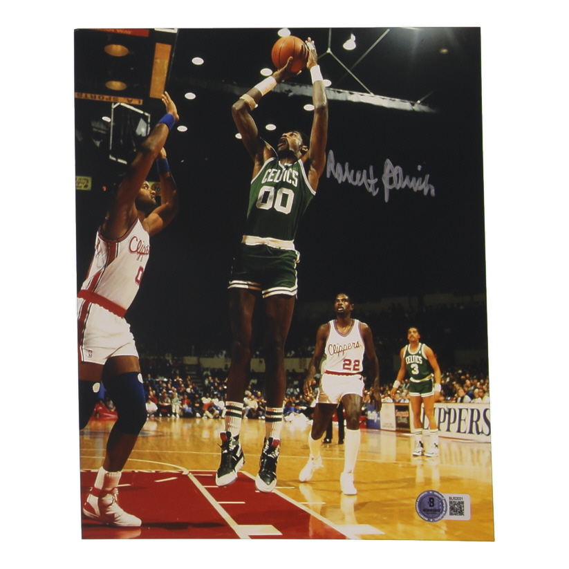 Robert Parish Signed Celtics 8x10 Photo (Beckett) at PristineAuction.com Robert Parish Signed Celtics 8x10 Photo (Beckett) at PristineAuction.com