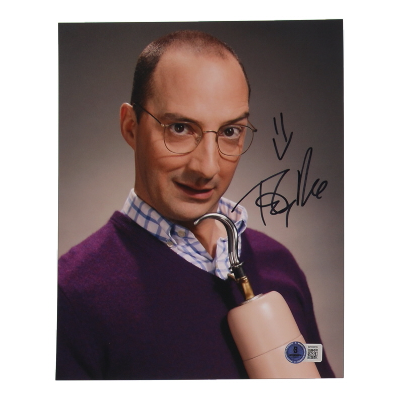 Tony Hale Signed "Arrested Development" 8x10 Photo (Beckett) at PristineAuction.com Tony Hale Signed "Arrested Development" 8x10 Photo (Beckett) at PristineAuction.com