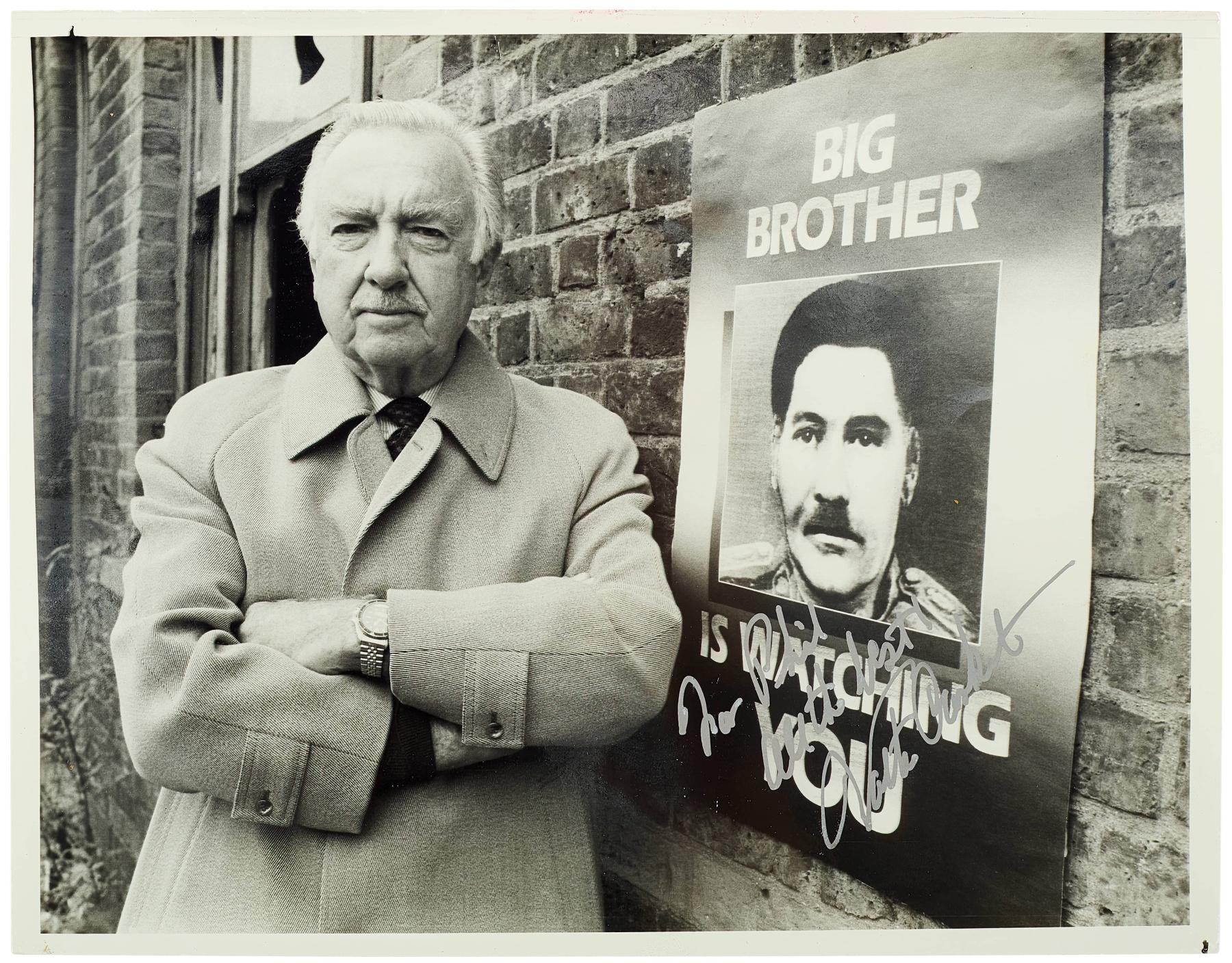 Walter Cronkite Signed 8x10 Photo Inscribed "All The Best" (Beckett) at PristineAuction.com Walter Cronkite Signed 8x10 Photo Inscribed "All The Best" (Beckett) at PristineAuction.com