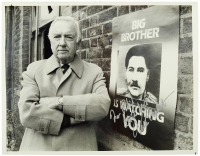 Walter Cronkite Signed 8x10 Photo Inscribed "All The Best" (Beckett) at PristineAuction.com