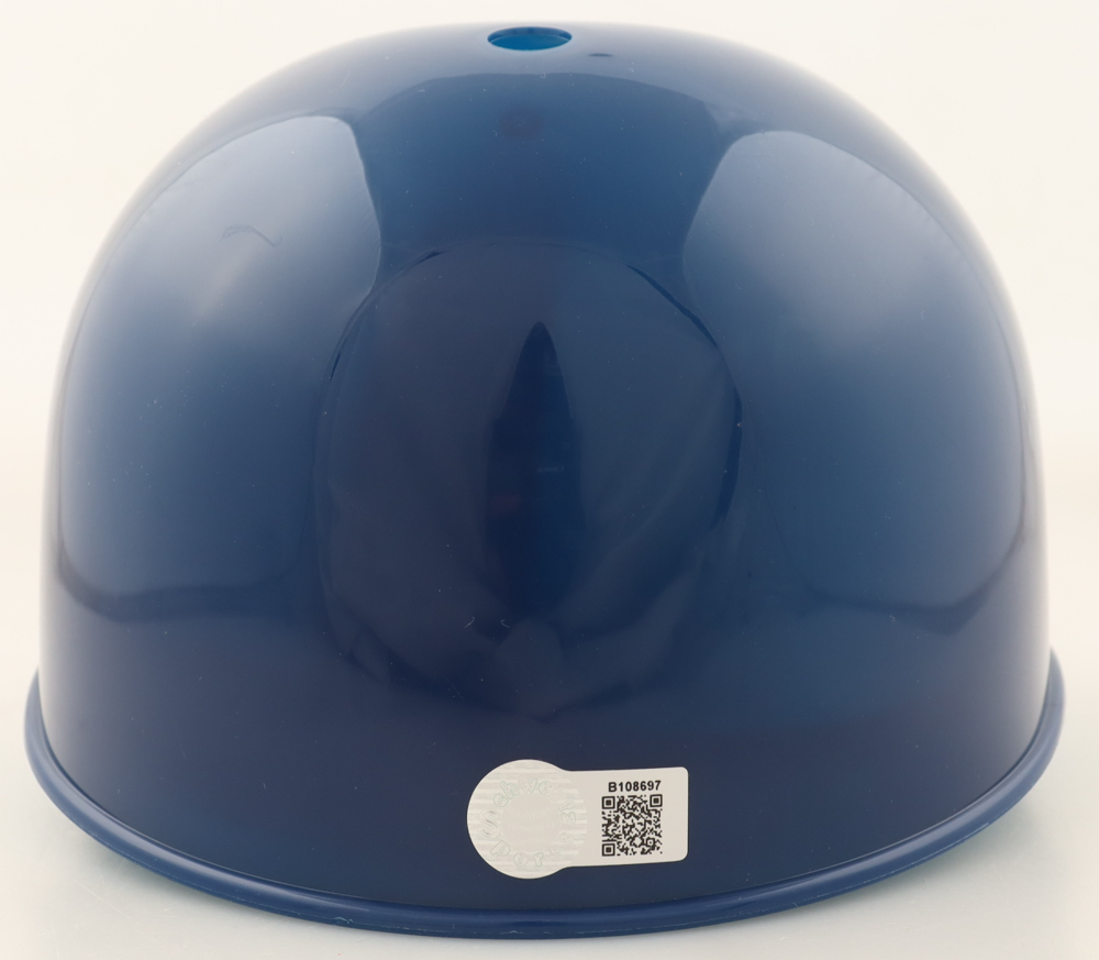 Andre Dawson Signed Cubs Full-Size Batting Helmet (Schwartz) at PristineAuction.com Andre Dawson Signed Cubs Full-Size Batting Helmet (Schwartz) at PristineAuction.com