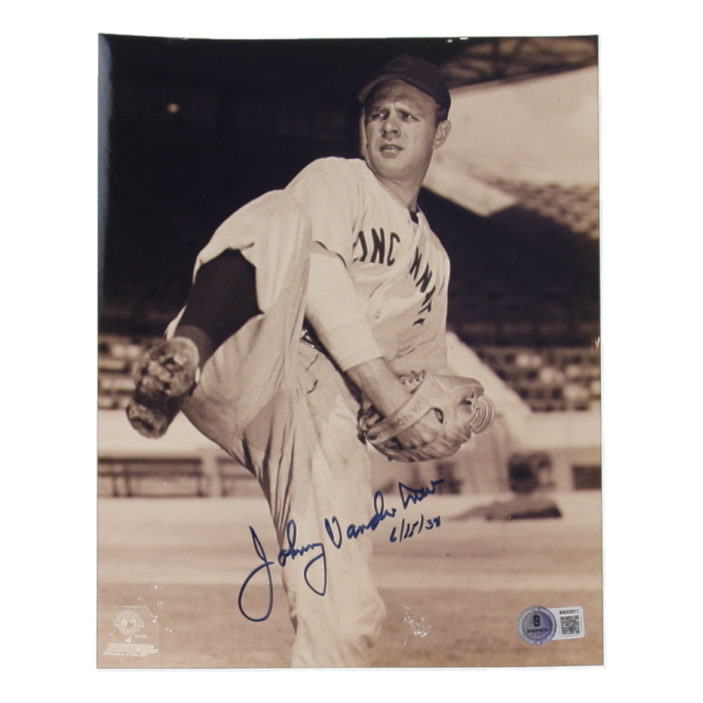 Johnny Vander Meer Signed Reds 8x10 Photo (Beckett) at PristineAuction.com