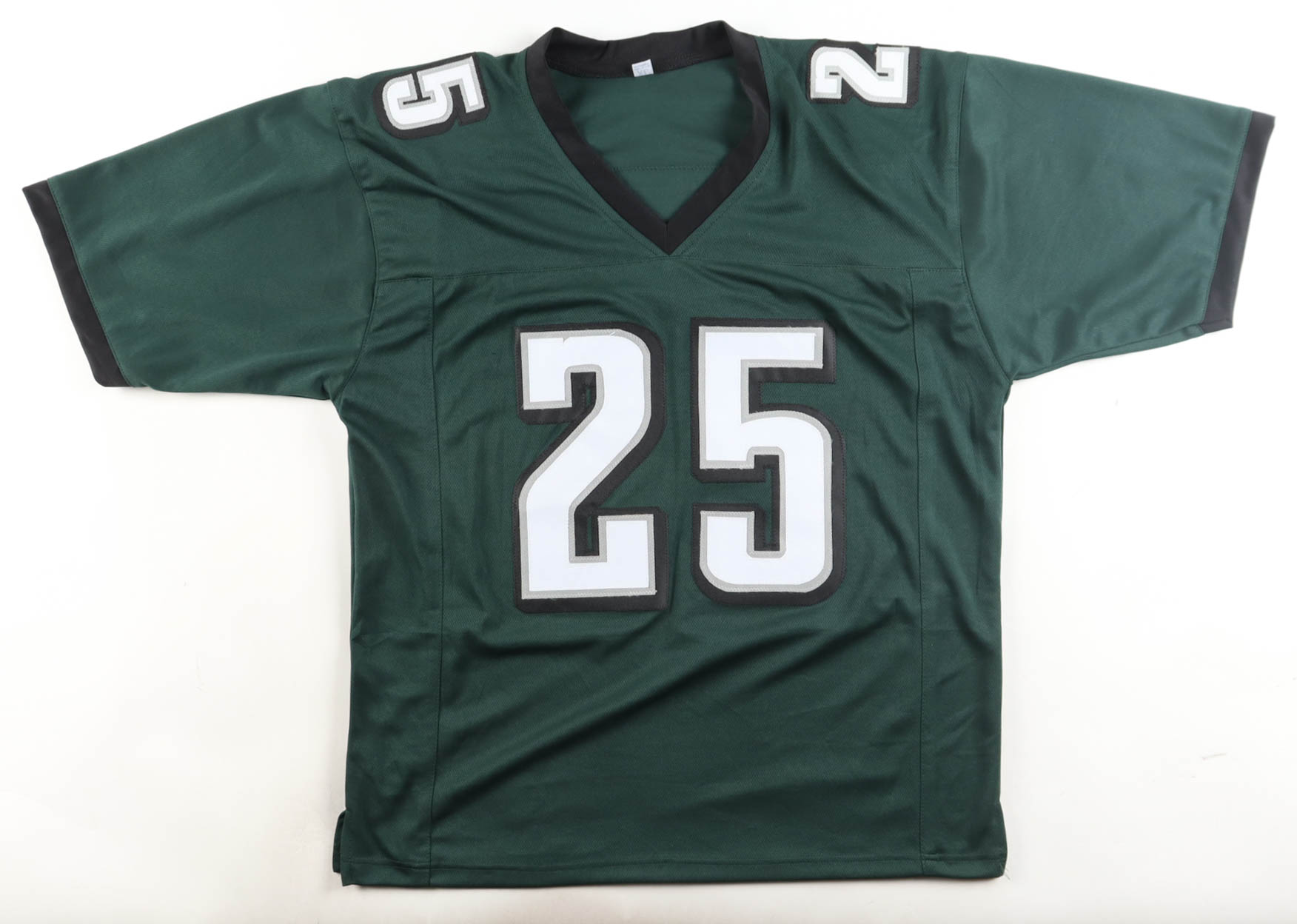 LeSean McCoy Signed Jersey (Beckett) at PristineAuction.com LeSean McCoy Signed Jersey (Beckett) at PristineAuction.com