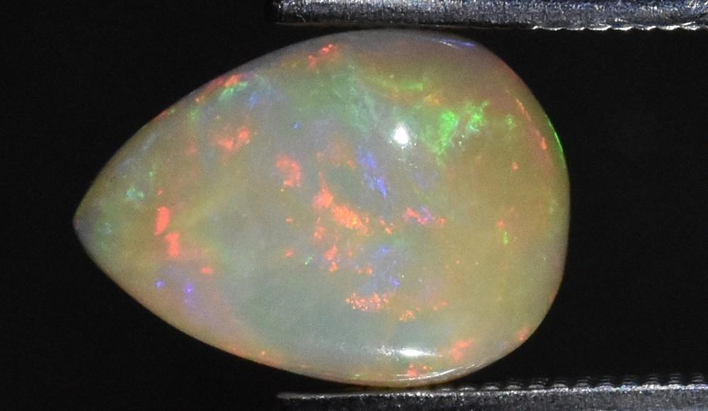 1.58 Carats Natural White Opal Loose at PristineAuction.com 1.58 Carats Natural White Opal Loose at PristineAuction.com